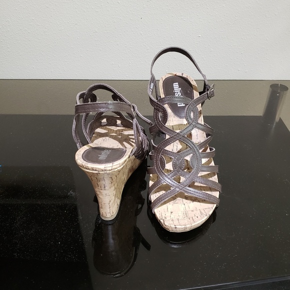 Kenneth Cole Shoes - Kenneth Cole Unlisted wedge sandals